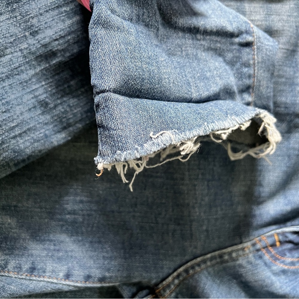 Maurice’s Distressed Jeans - Picture 6 of 10